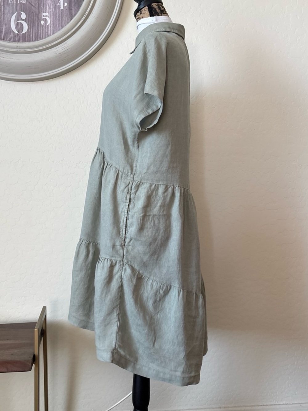 Tahari Sage Green Tiered Midi Button-Up 100% linen Dress. M - Picture 3 of 8